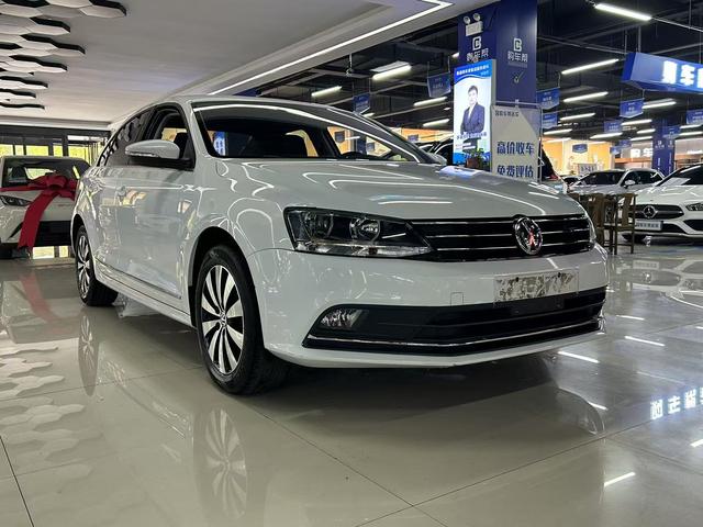 Volkswagen Sagitar