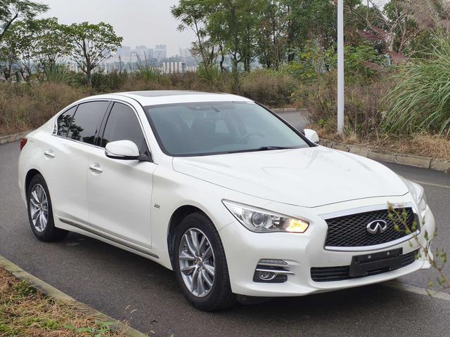 Infiniti Q50L