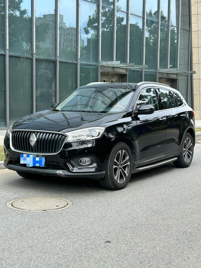 Borgward BX7