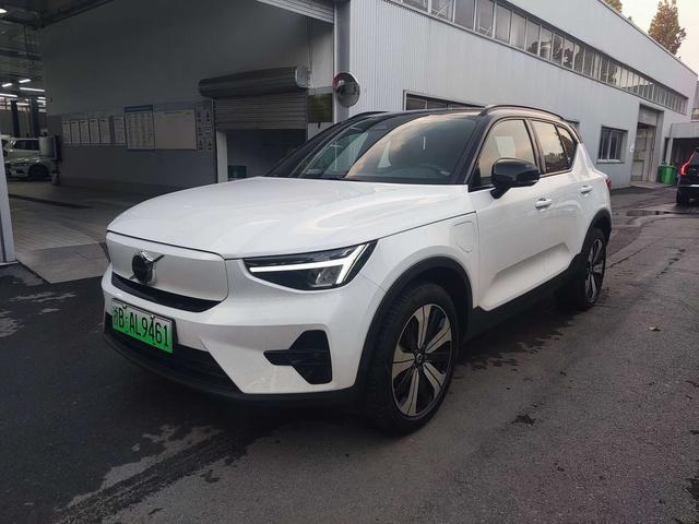 Volvo XC40 EV