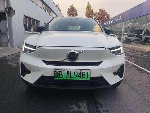 Volvo XC40 EV