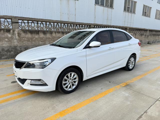 Changan Yuexiang V7