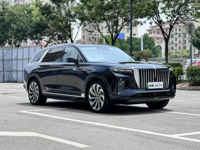 Hongqi E-HS9