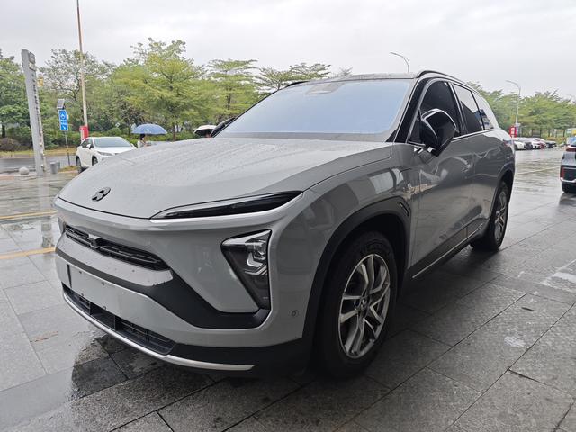 NIO ES6