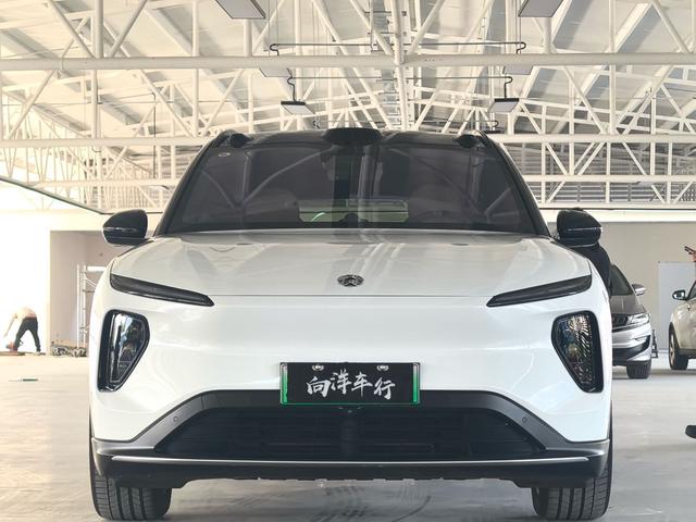 NIO ES6