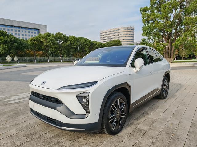 NIO EC6