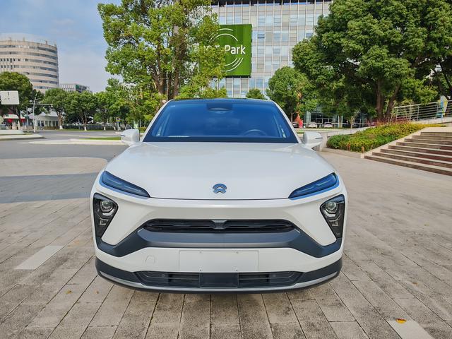 NIO EC6