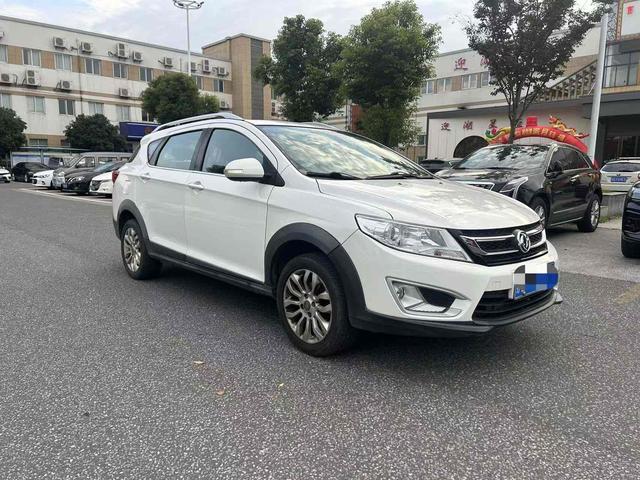 Dongfeng Fengshen AX3