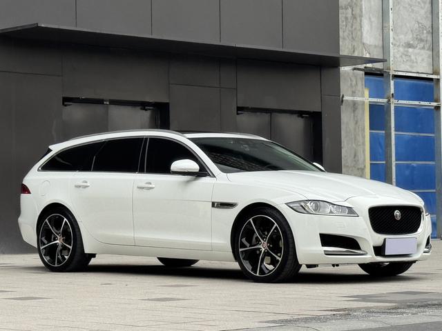 Jaguar XF