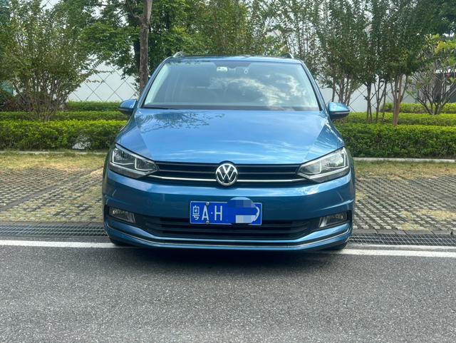 Volkswagen Touran L