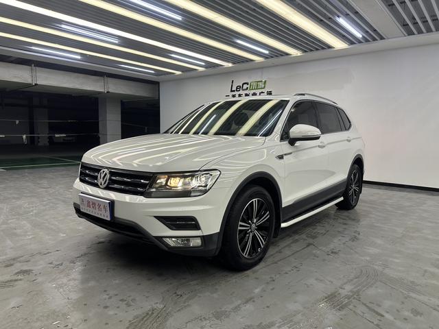 Volkswagen Tiguan L