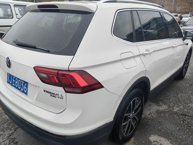 Volkswagen Tiguan L