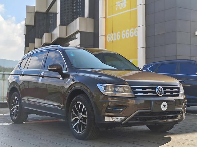 Volkswagen Tiguan L