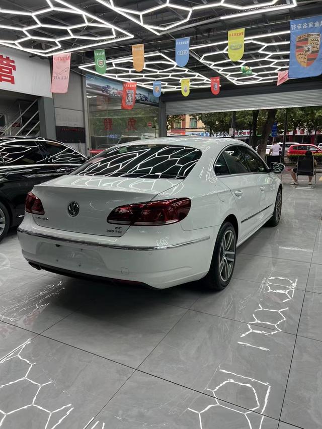 Volkswagen CC