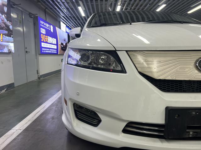 BYD e6