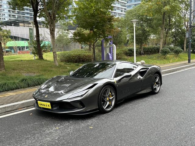 Ferrari F8