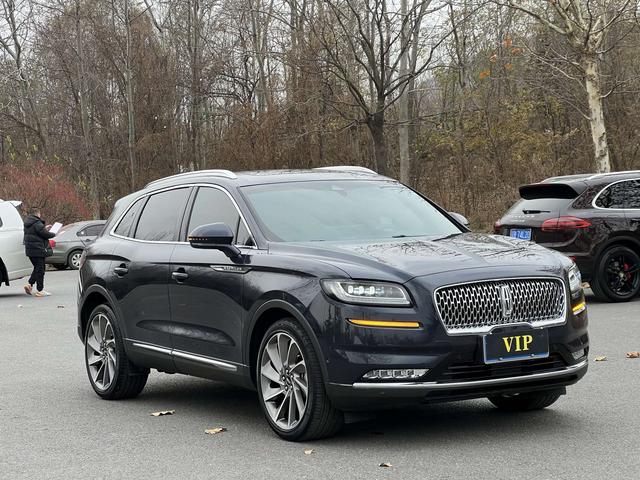 Lincoln Navigator