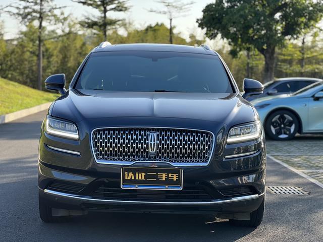 Lincoln Navigator