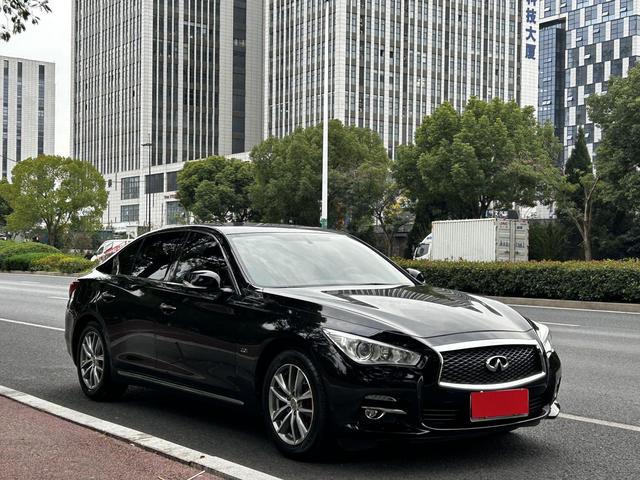 Infiniti Q50L