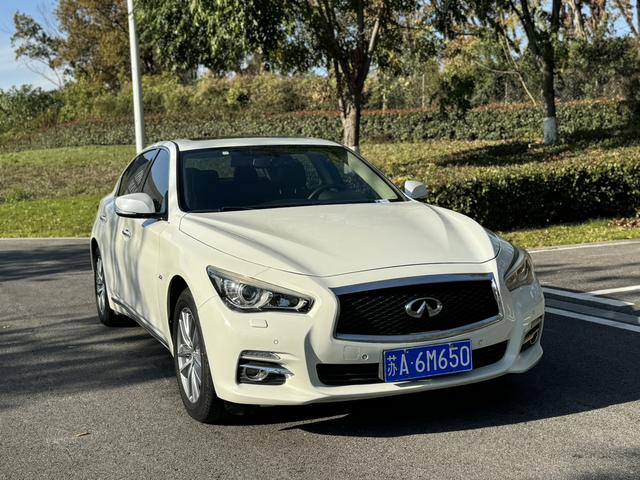 Infiniti Q50L