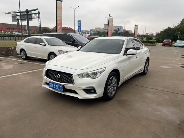 Infiniti Q50L