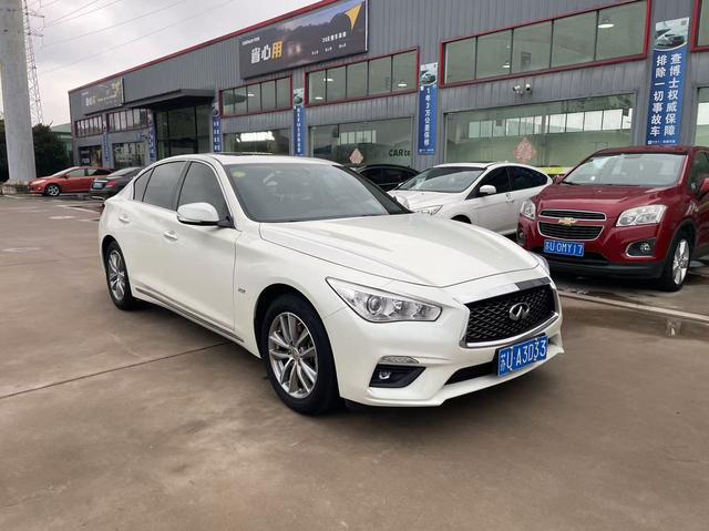 Infiniti Q50L