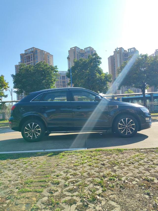 Zotye SR7