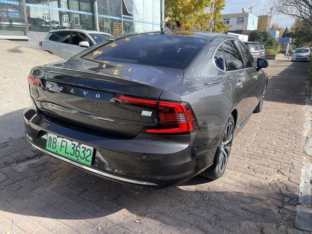 Volvo S90 PHEV