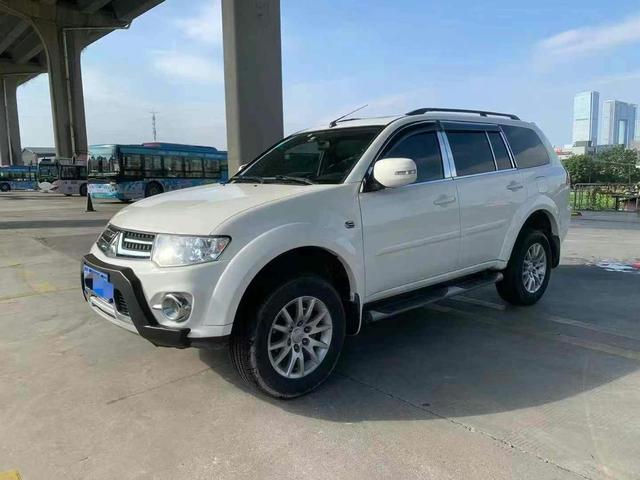 Mitsubishi Pajero Jinchang