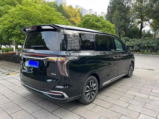 Hongqi HQ9