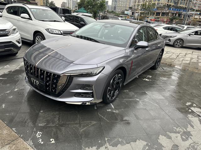 Hongqi H6