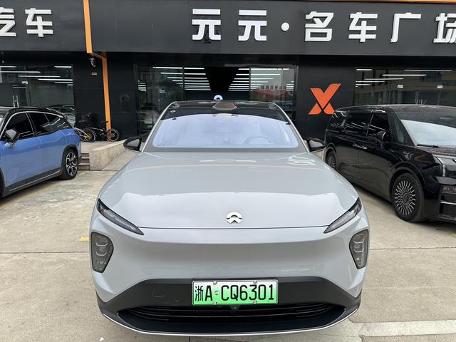 NIO EC7