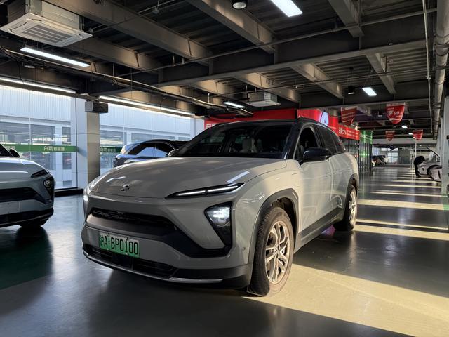 NIO ES6