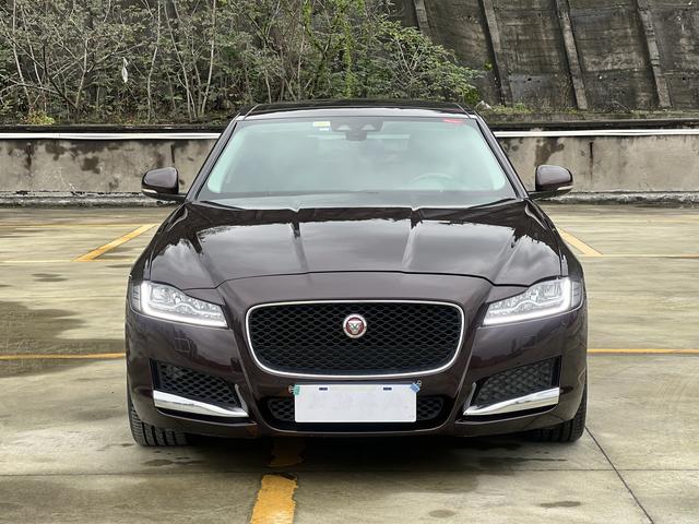 Jaguar XFL