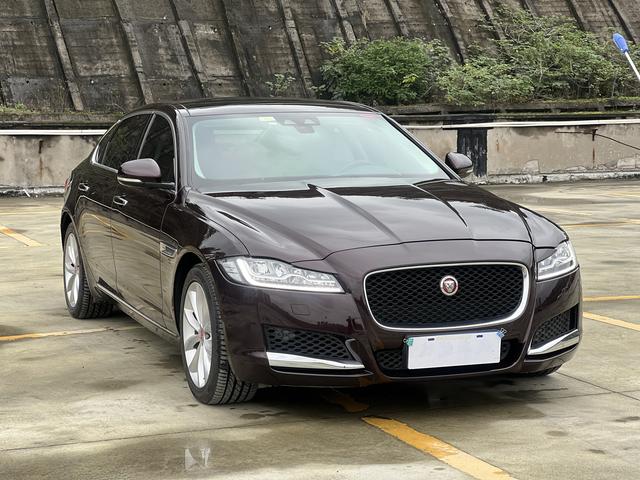 Jaguar XFL