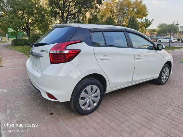 Toyota YARiS L to dazzle