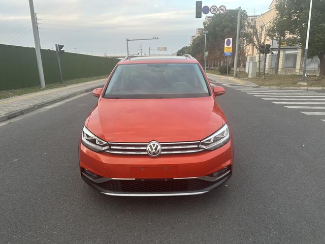 Volkswagen Touran L