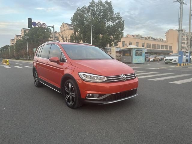 Volkswagen Touran L