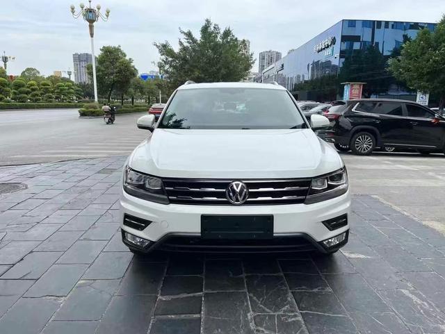 Volkswagen Tiguan L