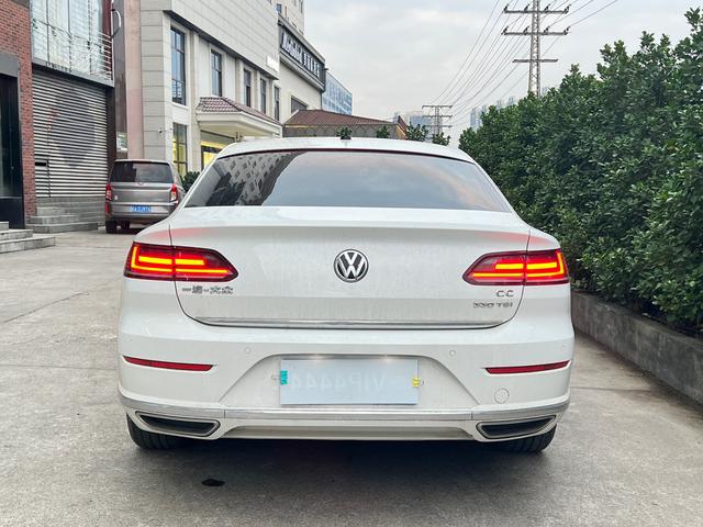 Volkswagen CC