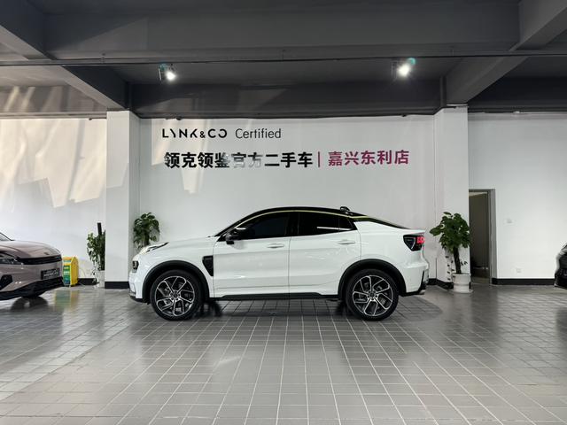 Lynk & Co 05