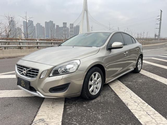 Volvo S60 (imported)