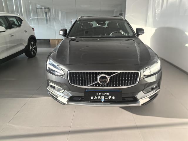 Volvo V90