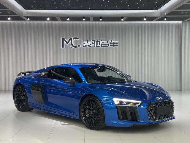 Audi R8