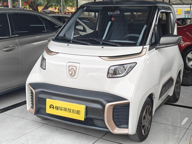 Baojun E200