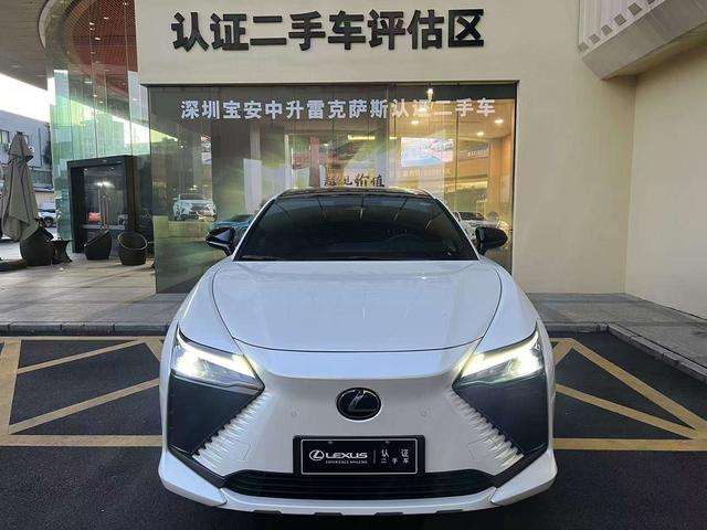 Lexus RZ