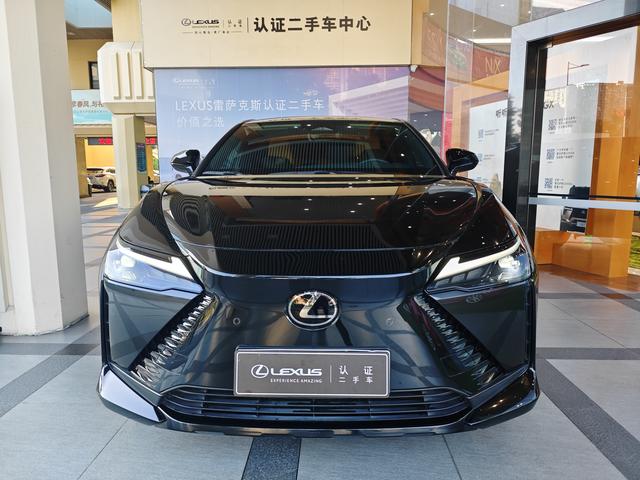 Lexus RZ