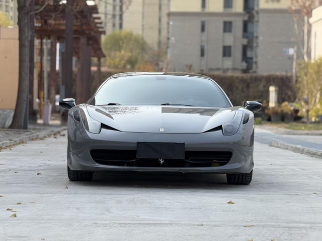 Ferrari 458