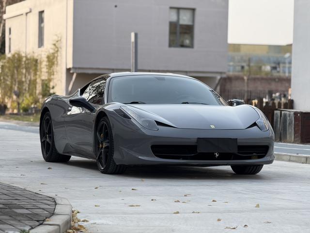 Ferrari 458