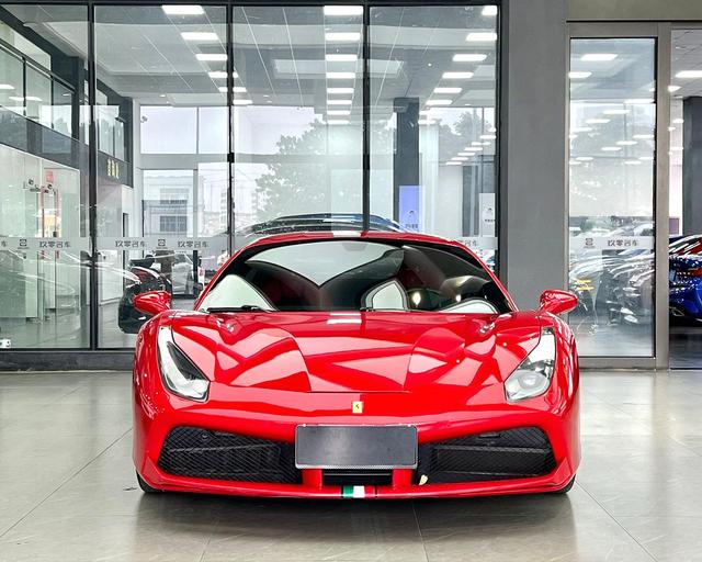 Ferrari 488